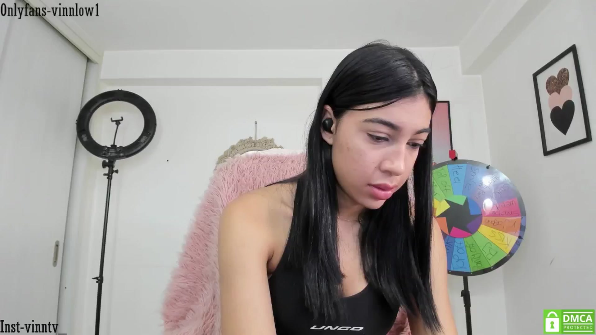Gallery image thumbnail from Vinnlow's myfreecams stream on, 02/17/2025, 20:59 image 16 of 20