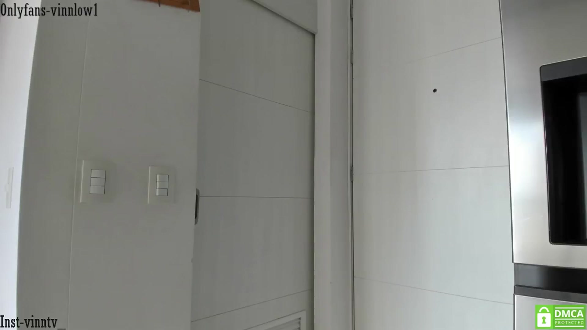 Gallery image thumbnail from Vinnlow's myfreecams stream on, 03/22/2025, 18:00 image 5 of 20