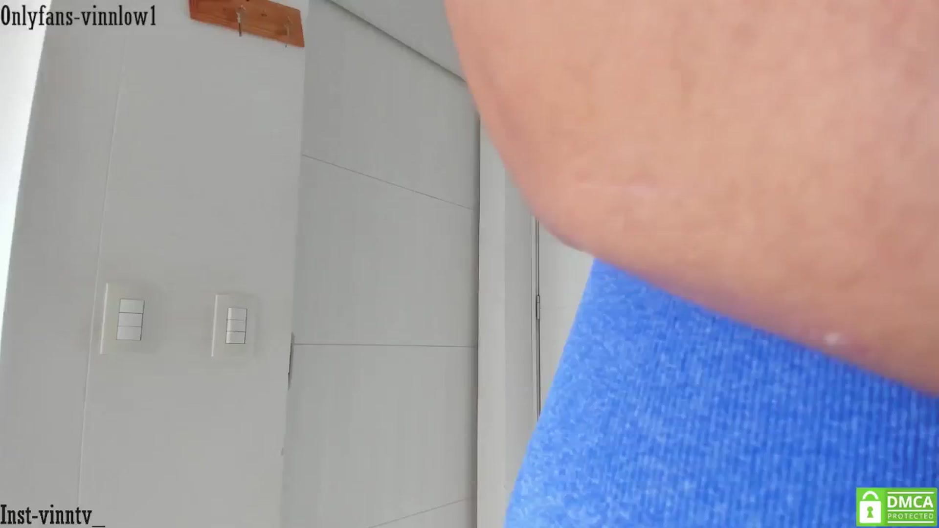 Gallery image thumbnail from Vinnlow's myfreecams stream on, 03/22/2025, 18:00 image 13 of 20
