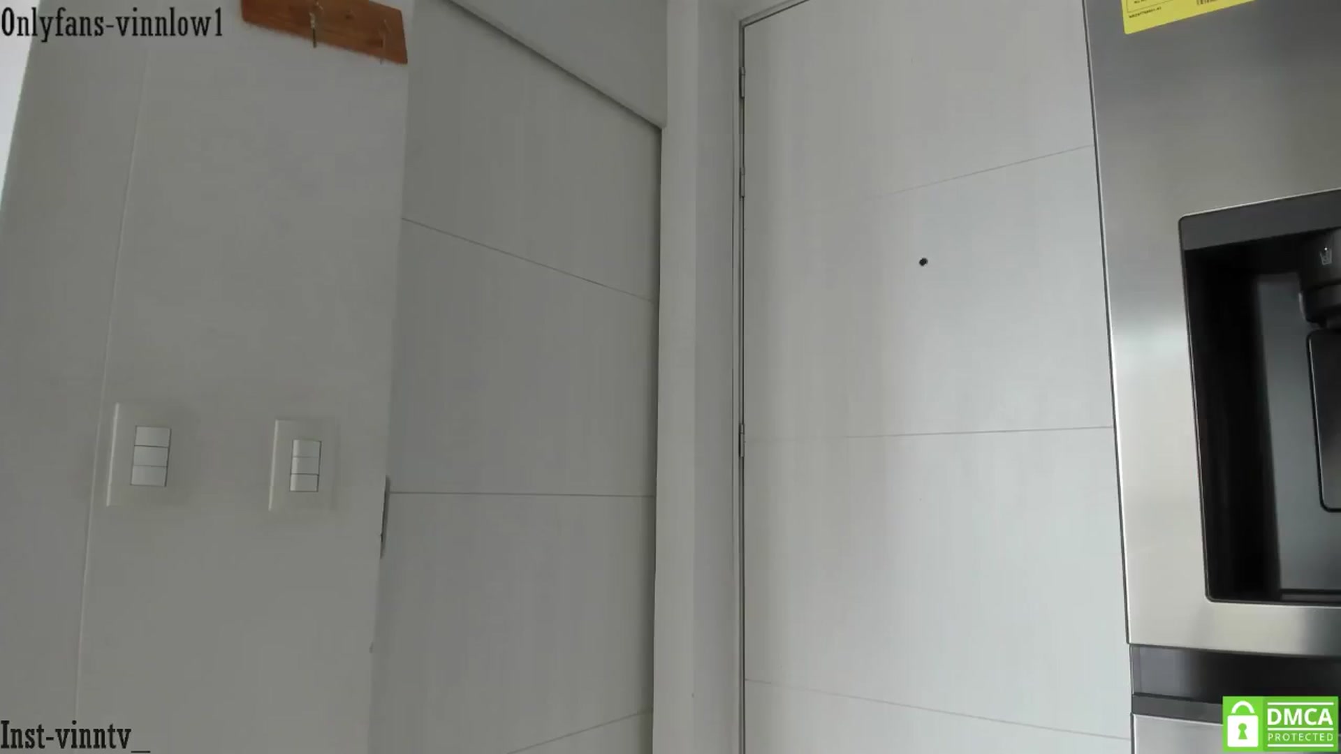 Gallery image thumbnail from Vinnlow's myfreecams stream on, 03/22/2025, 18:00 image 16 of 20