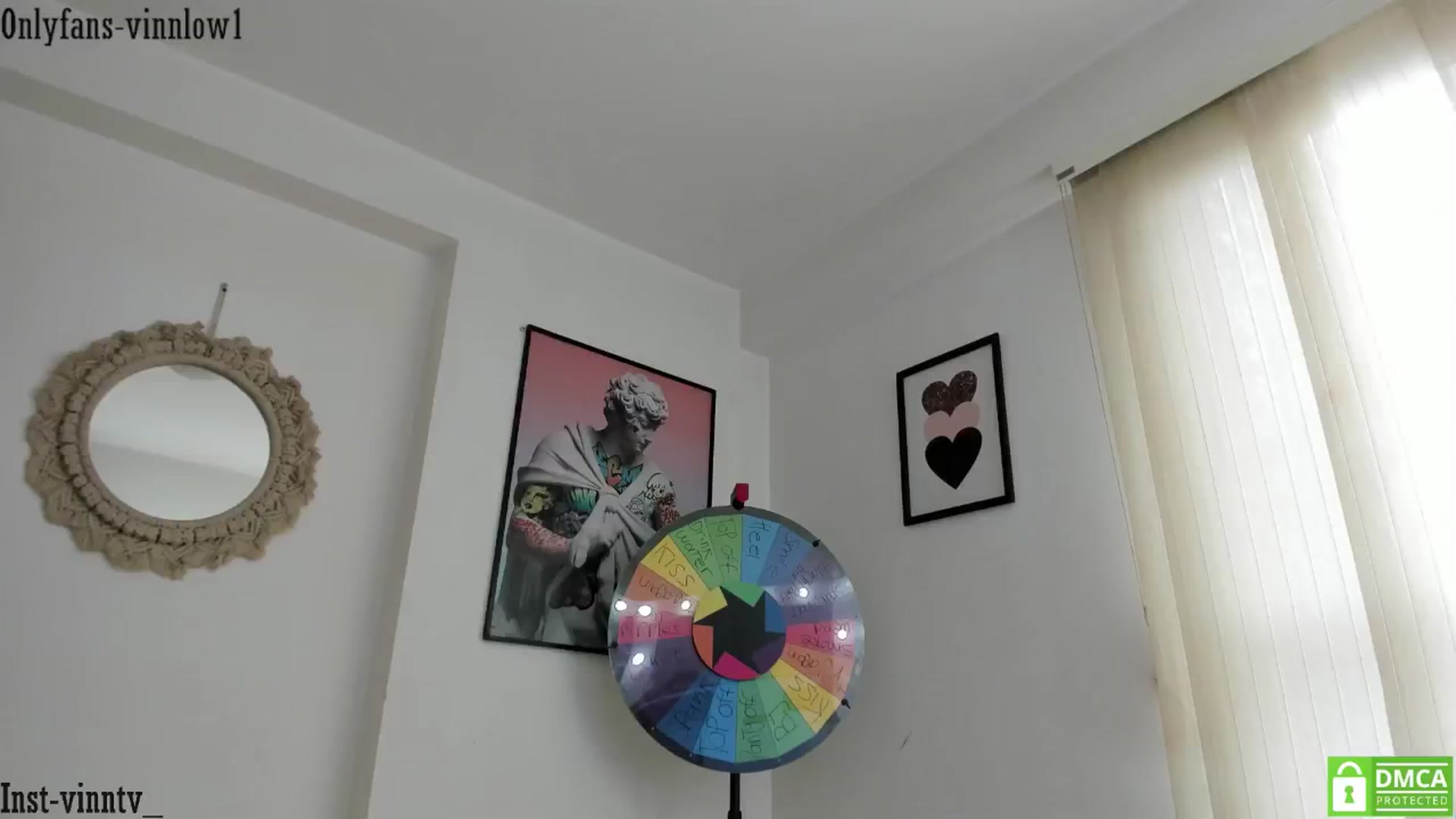 Gallery image thumbnail from Vinnlow's myfreecams stream on, 03/28/2025, 16:31 image 10 of 20
