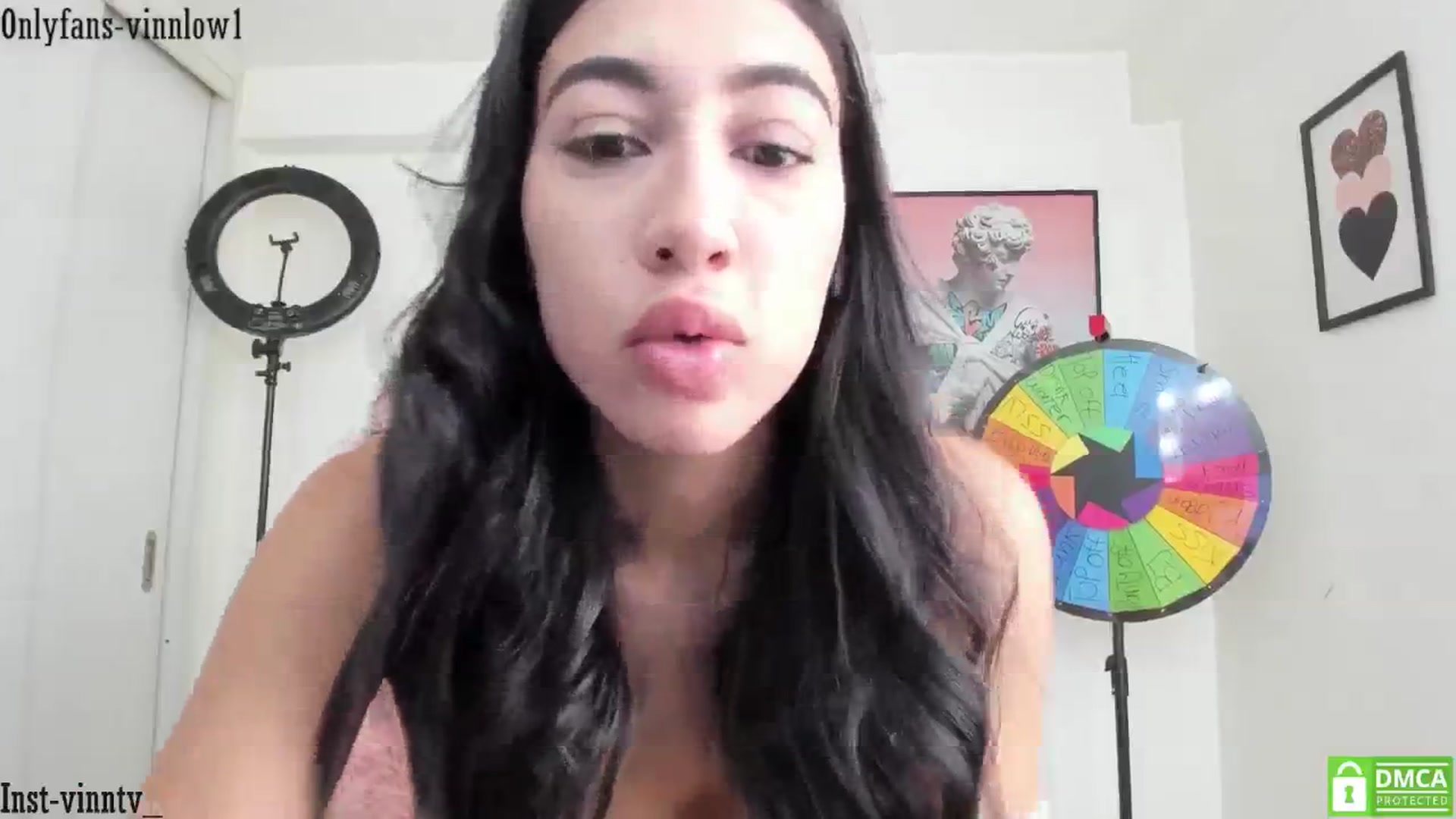 Gallery image thumbnail from Vinnlow's myfreecams stream on, 03/28/2025, 16:51 image 20 of 20