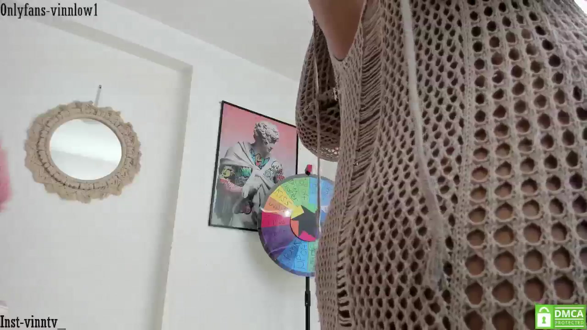 Gallery image thumbnail from Vinnlow's myfreecams stream on, 03/28/2025, 16:51 image 16 of 20
