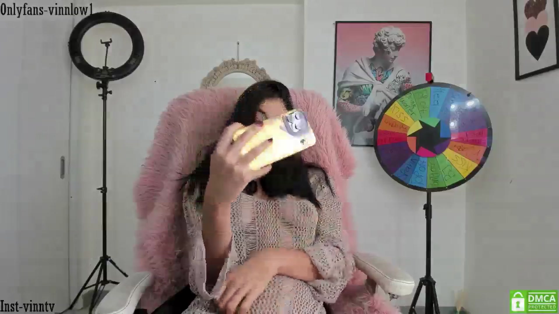 Gallery image thumbnail from Vinnlow's myfreecams stream on, 03/28/2025, 16:51 image 19 of 20