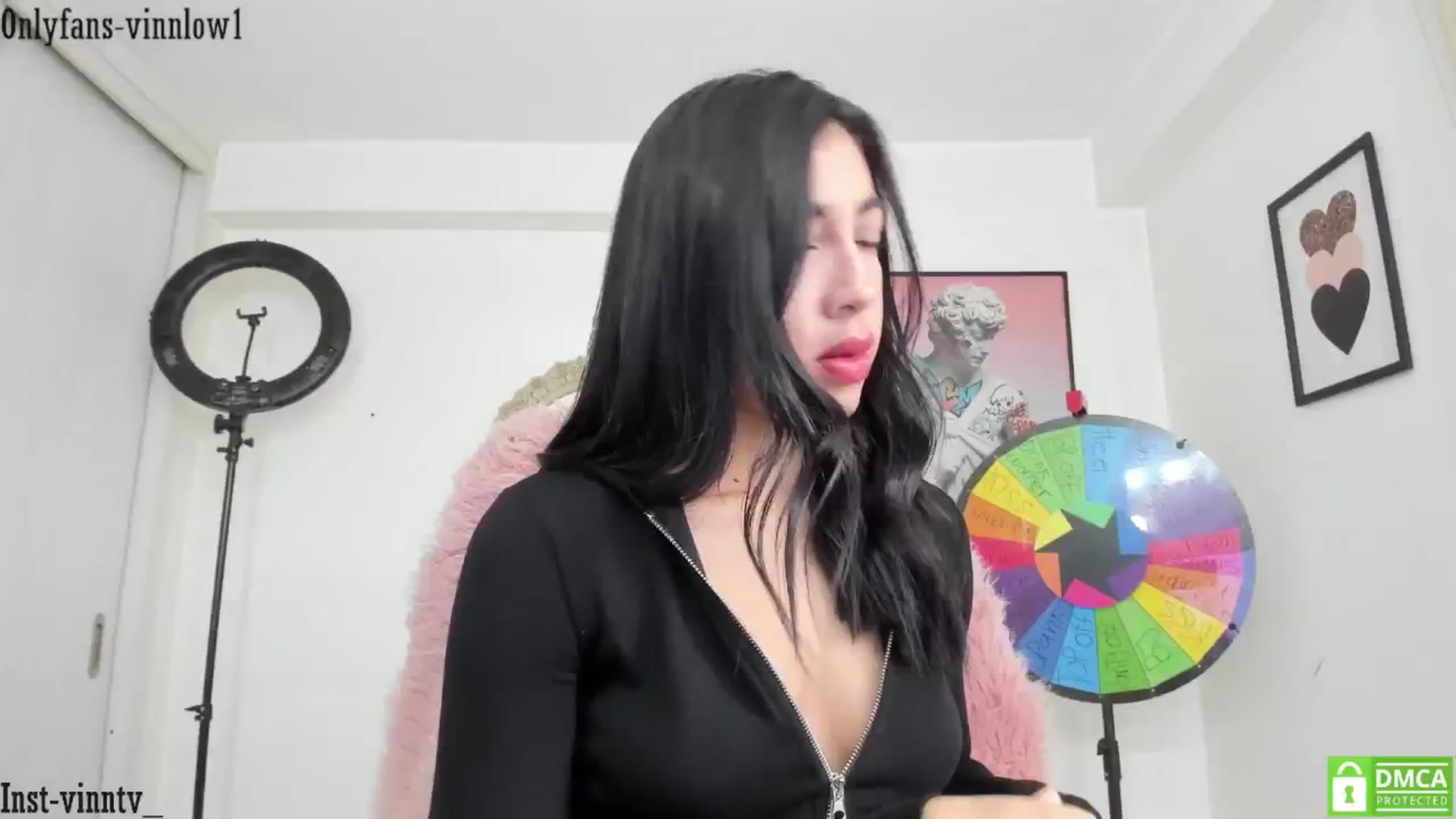 Gallery image thumbnail from Vinnlow's myfreecams stream on, 03/28/2025, 18:09 image 20 of 20