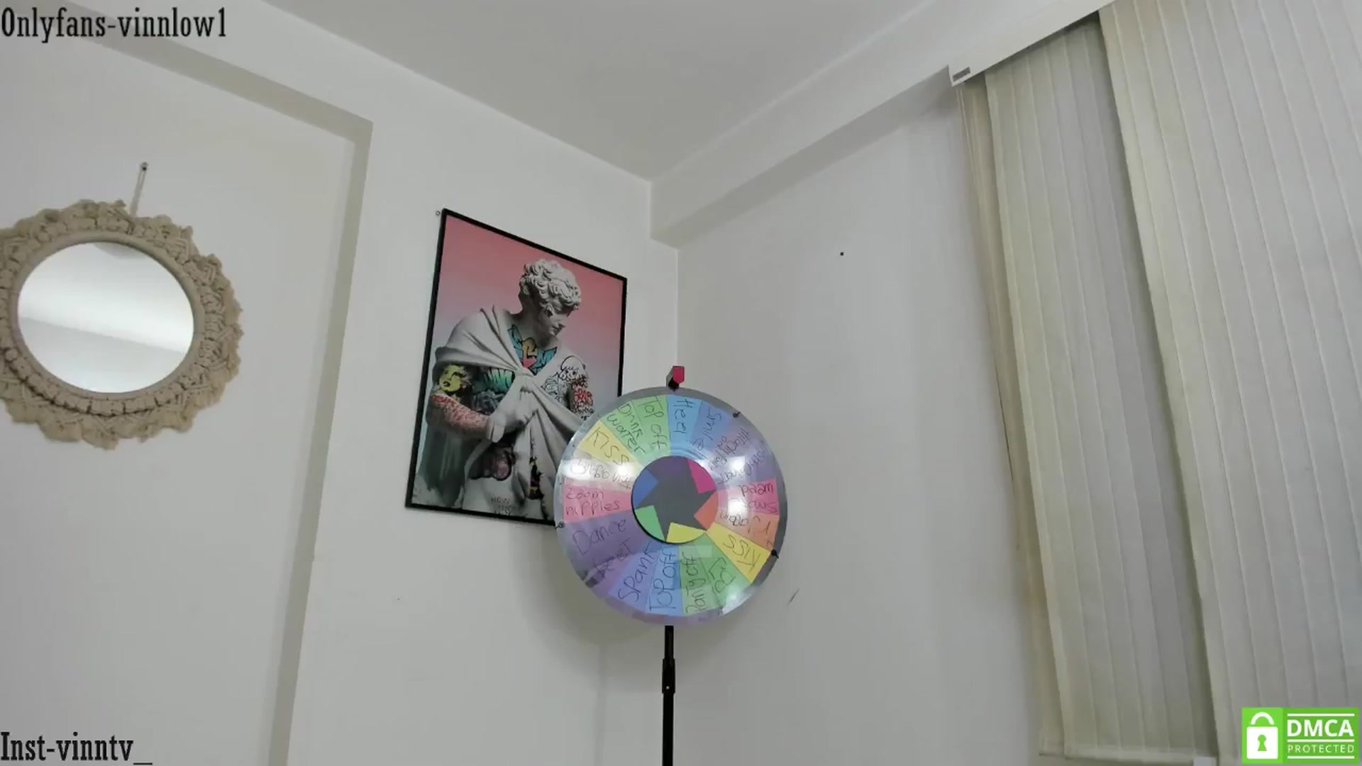 Gallery image thumbnail from Vinnlow's myfreecams stream on, 04/07/2025, 24:29 image 17 of 20