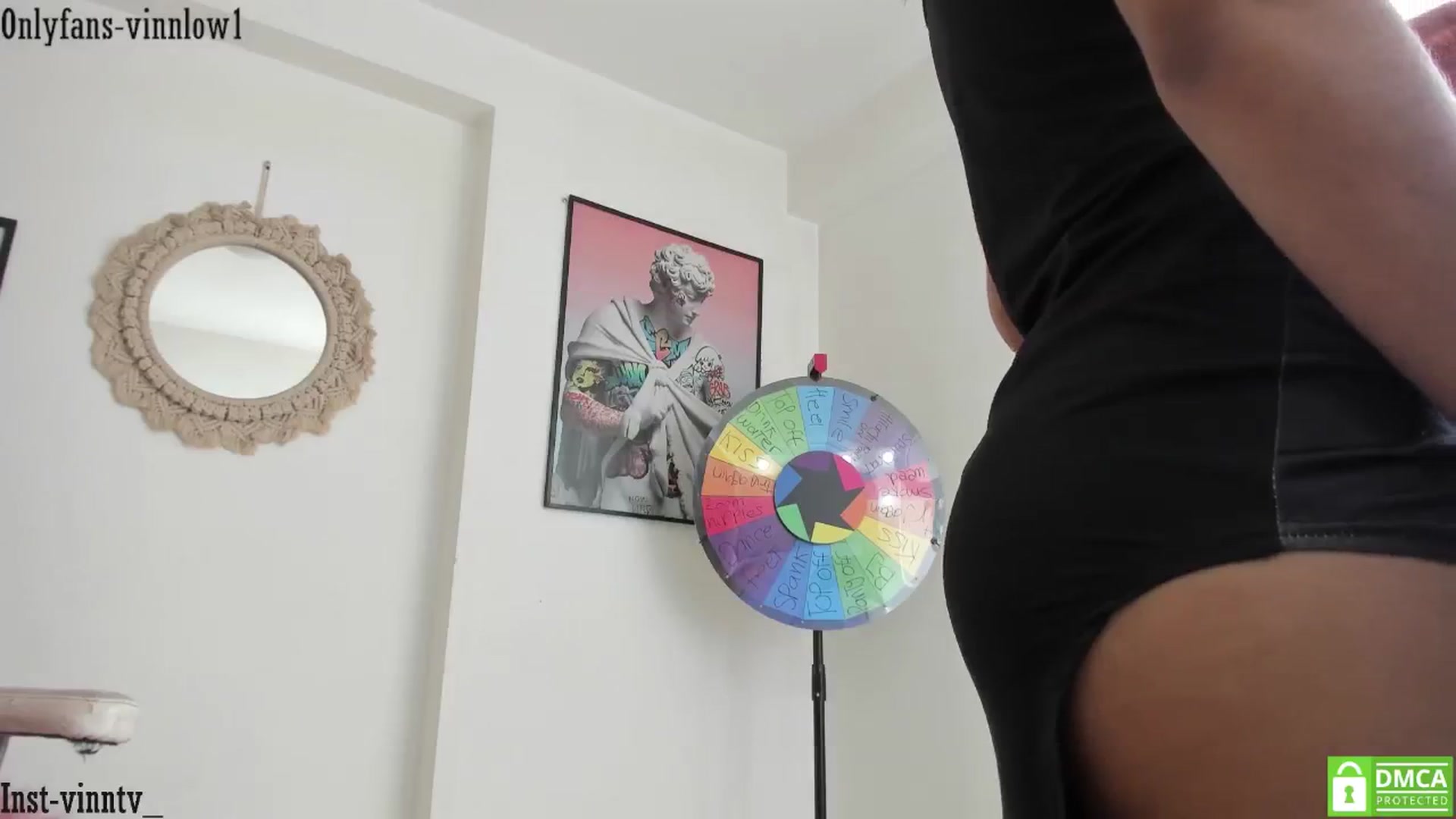 Gallery image thumbnail from Vinnlow's myfreecams stream on, 04/19/2025, 17:02 image 18 of 20