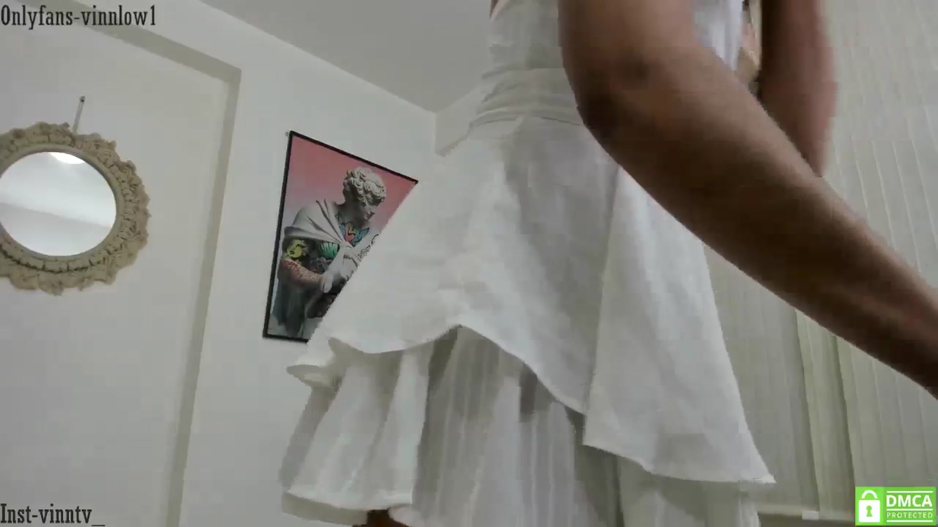 Gallery image thumbnail from Vinnlow's myfreecams stream on, 04/21/2025, 01:40 image 16 of 20