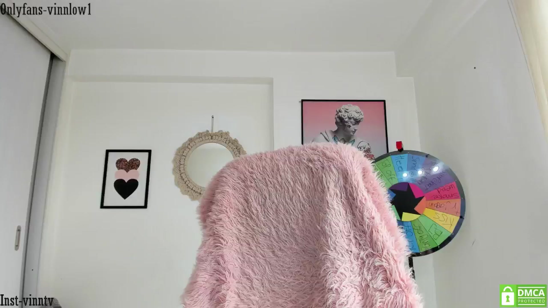 Gallery image thumbnail from Vinnlow's myfreecams stream on, 04/21/2025, 14:25 image 7 of 20