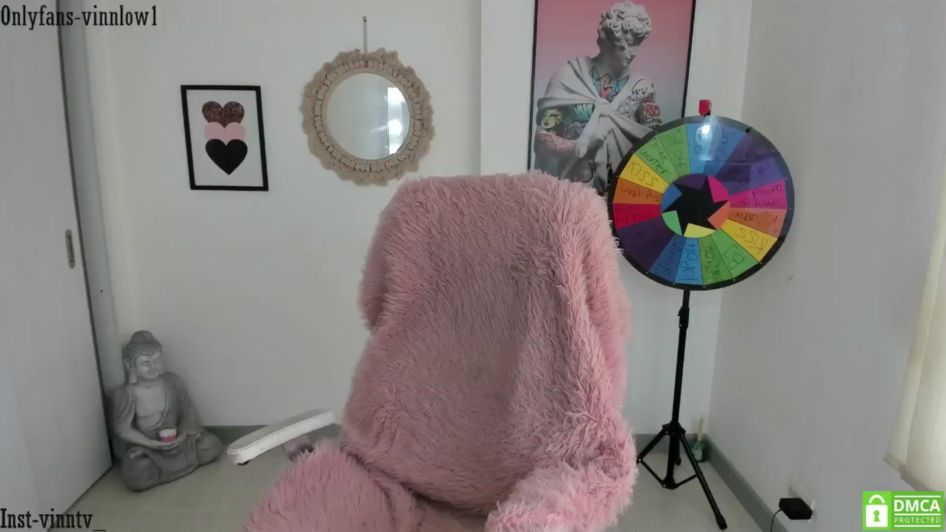 Gallery image thumbnail from Vinnlow's myfreecams stream on, 04/21/2025, 17:08 image 20 of 20