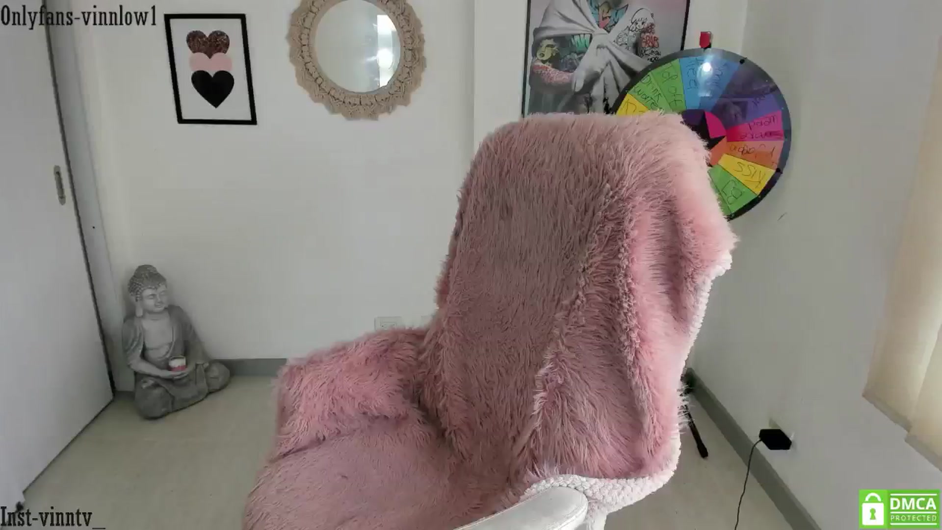 Gallery image thumbnail from Vinnlow's myfreecams stream on, 05/01/2025, 16:05 image 5 of 20