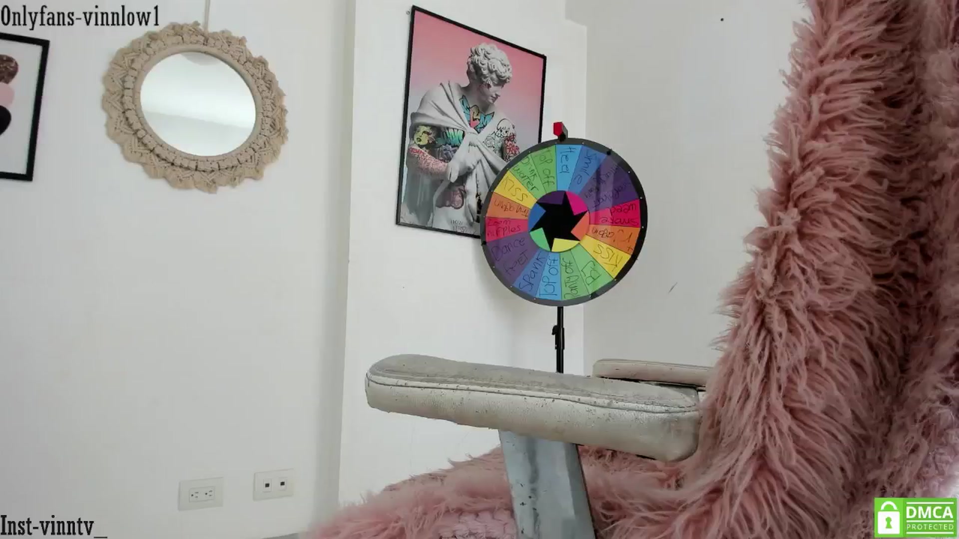 Gallery image thumbnail from Vinnlow's myfreecams stream on, 05/13/2025, 22:46 image 2 of 20