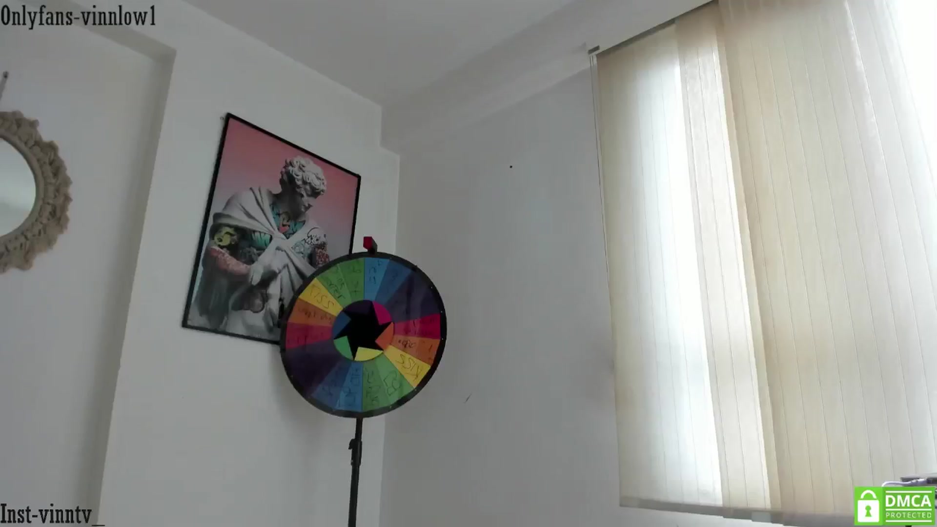 Gallery image thumbnail from Vinnlow's myfreecams stream on, 05/14/2025, 17:09 image 17 of 20