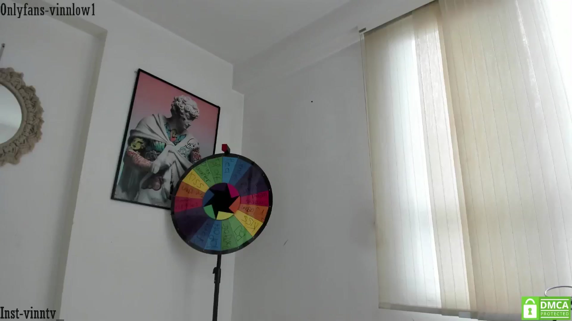 Gallery image thumbnail from Vinnlow's myfreecams stream on, 05/14/2025, 17:09 image 19 of 20