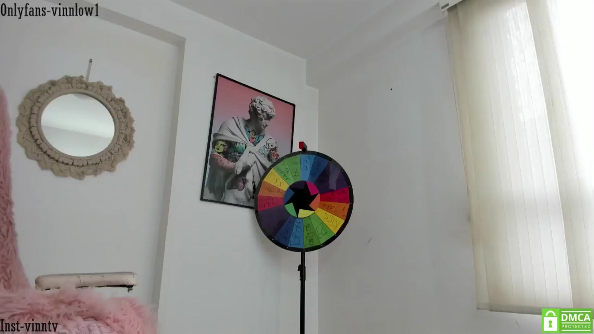 Gallery image thumbnail from Vinnlow's myfreecams stream on, 05/21/2025, 20:55 image 19 of 20