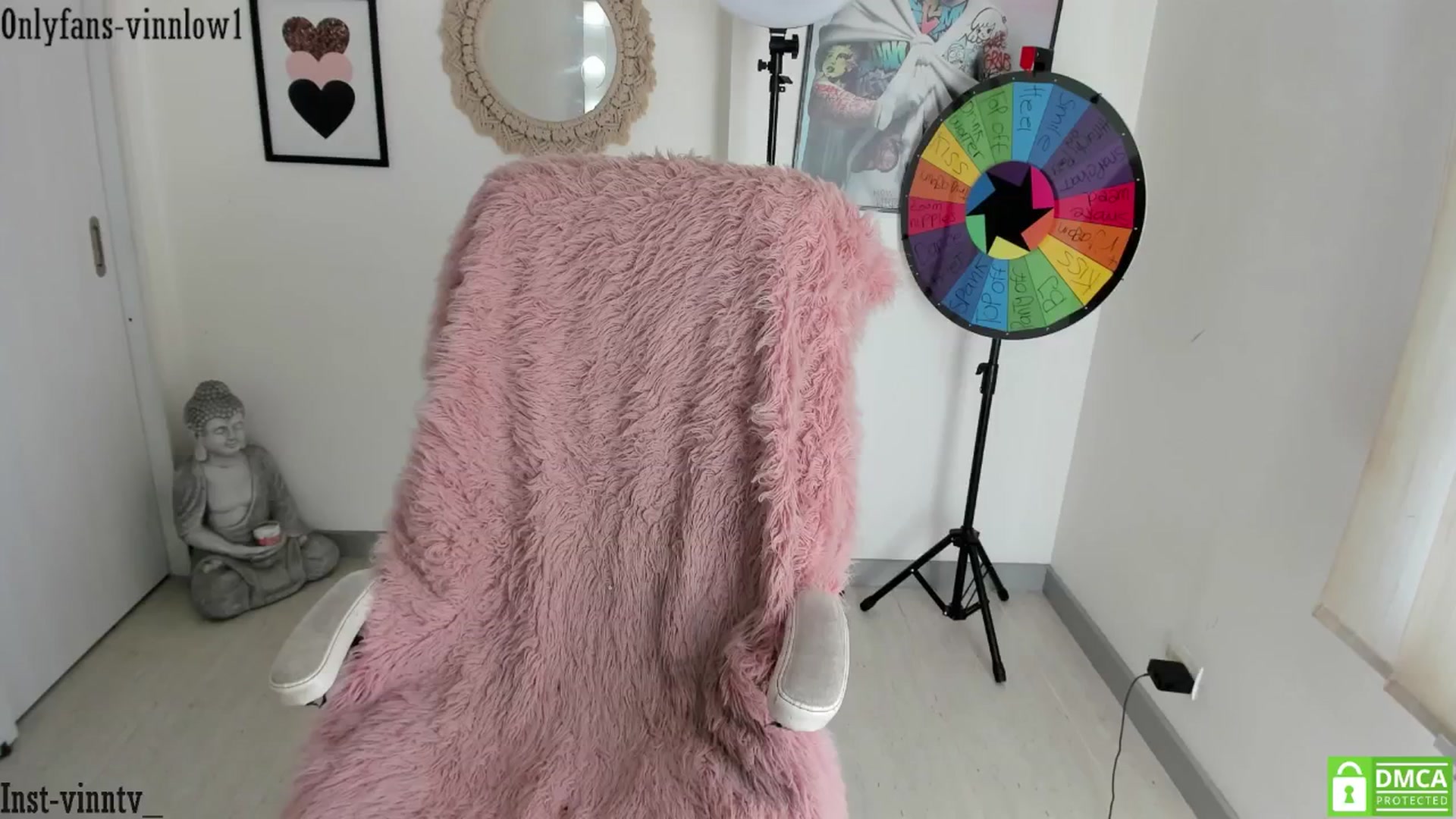 Gallery image thumbnail from Vinnlow's myfreecams stream on, 07/06/2025, 20:42 image 3 of 20