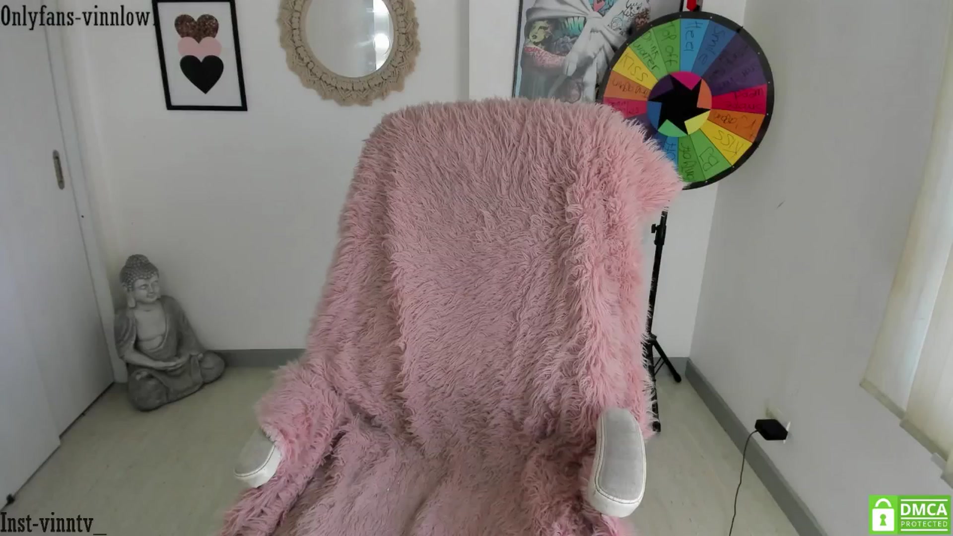 Gallery image thumbnail from Vinnlow's myfreecams stream on, 07/12/2025, 20:55 image 2 of 20