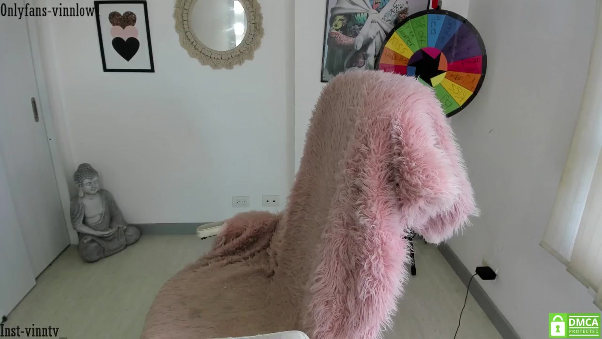 Gallery image thumbnail from Vinnlow's myfreecams stream on, 07/12/2025, 21:17 image 8 of 20
