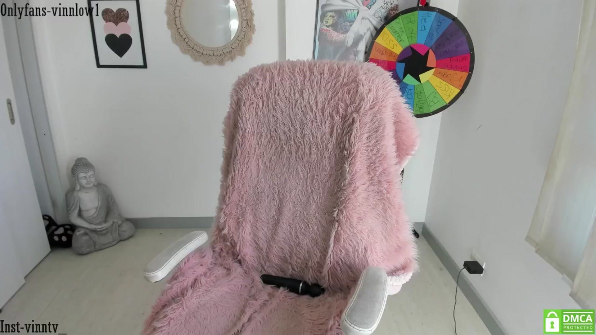 Gallery image thumbnail from Vinnlow's myfreecams stream on, 08/05/2025, 20:54 image 12 of 20
