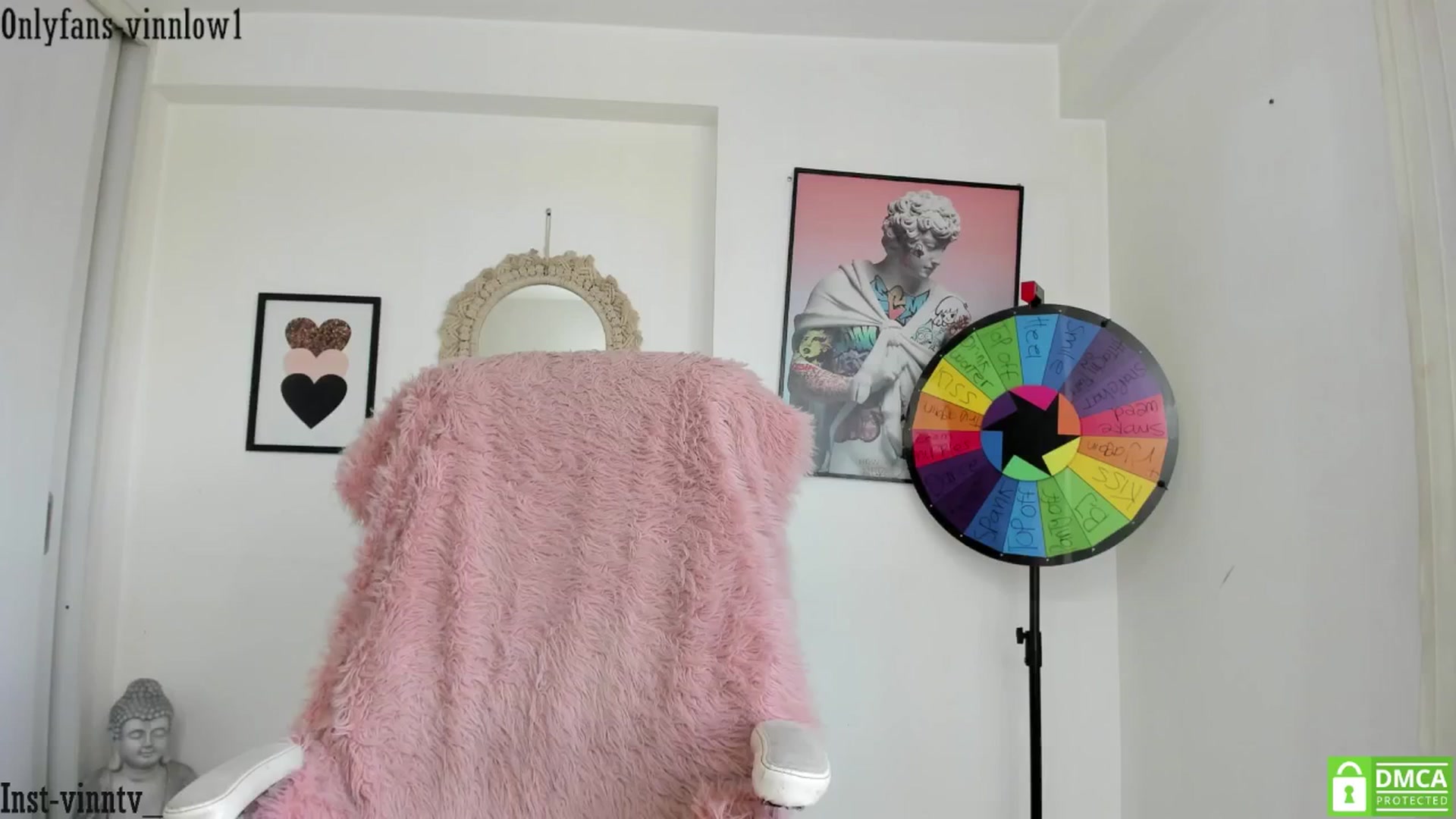Gallery image thumbnail from Vinnlow's myfreecams stream on, 08/06/2025, 22:49 image 5 of 20