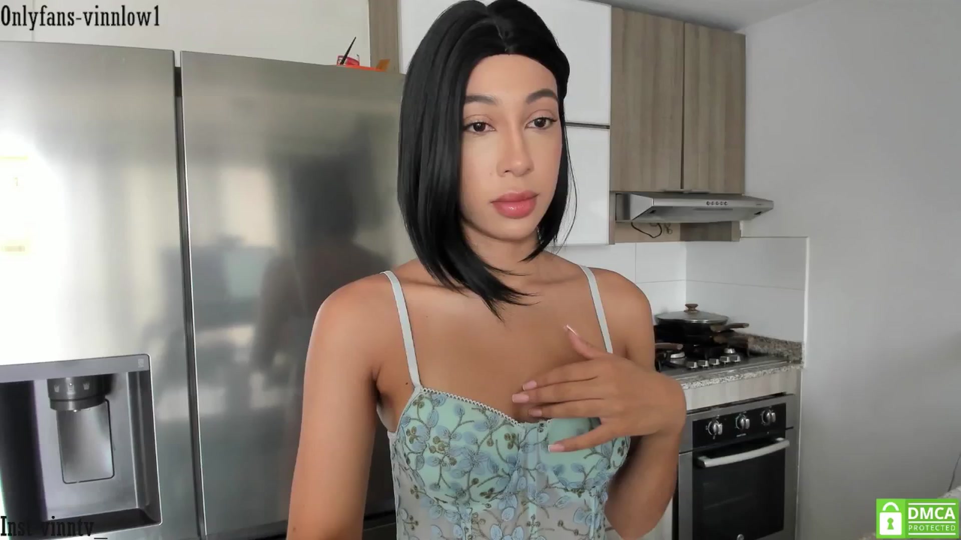 Gallery image thumbnail from Vinnlow's myfreecams stream on, 08/07/2025, 16:22 image 18 of 20