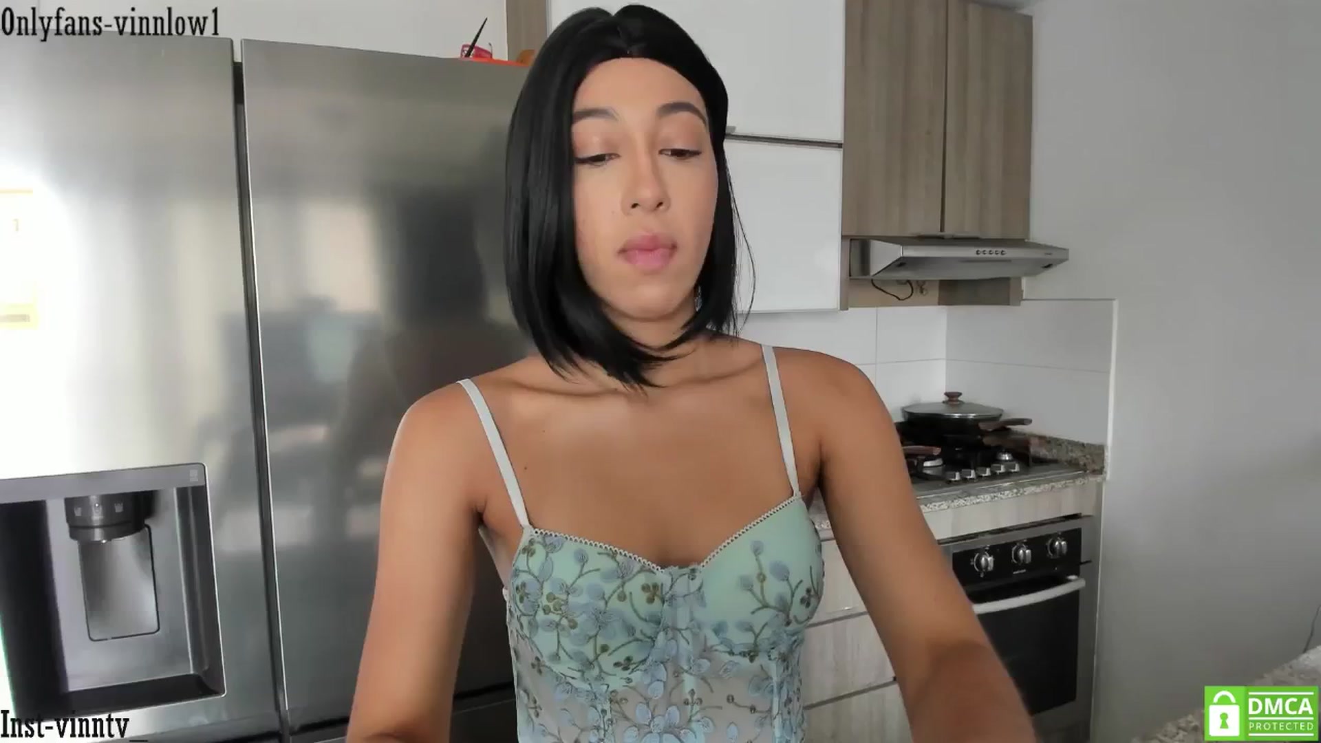 Gallery image thumbnail from Vinnlow's myfreecams stream on, 08/07/2025, 16:22 image 9 of 20
