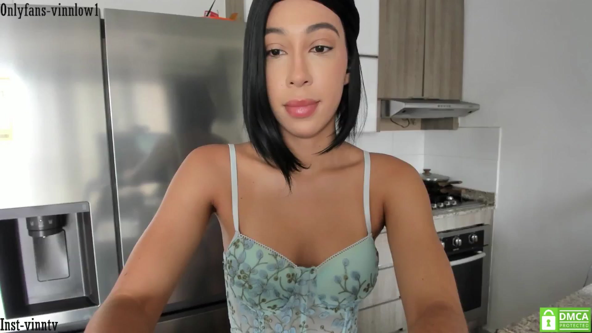 Gallery image thumbnail from Vinnlow's myfreecams stream on, 08/07/2025, 16:22 image 3 of 20