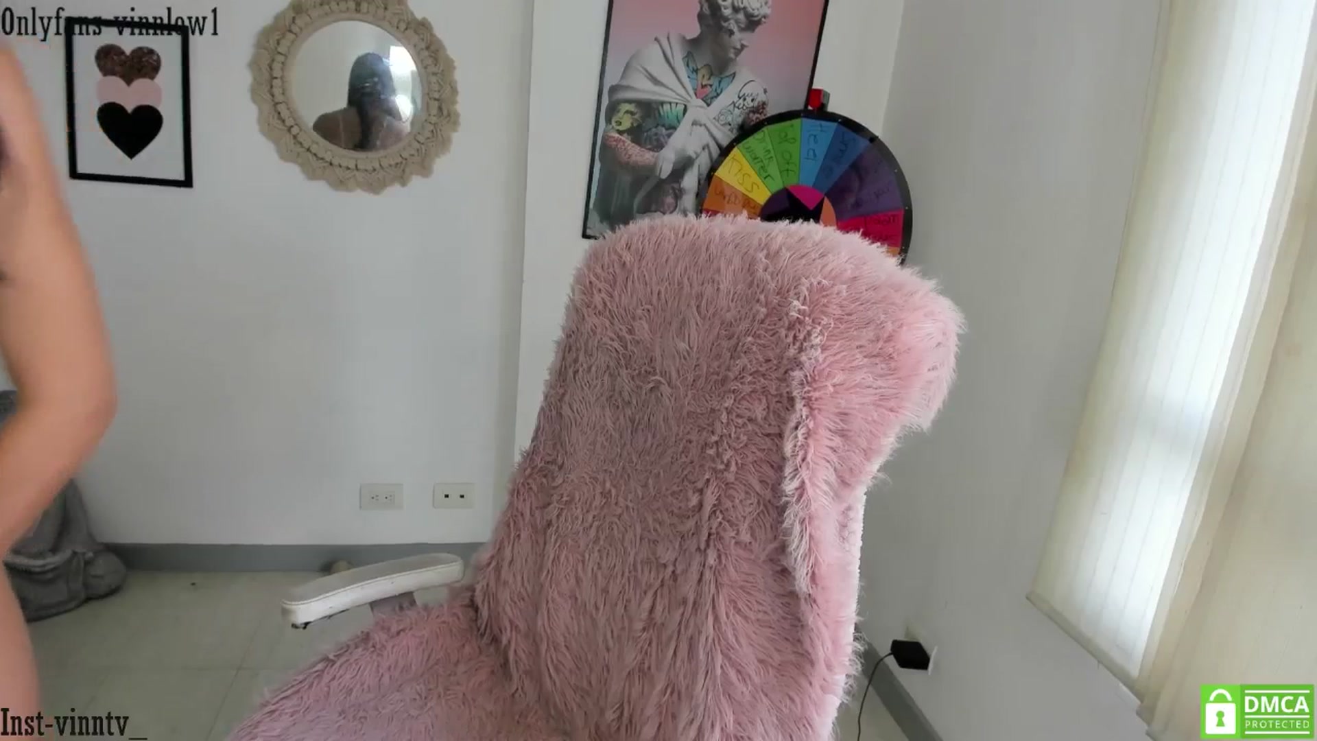 Gallery image thumbnail from Vinnlow's myfreecams stream on, 08/20/2025, 20:53 image 7 of 20