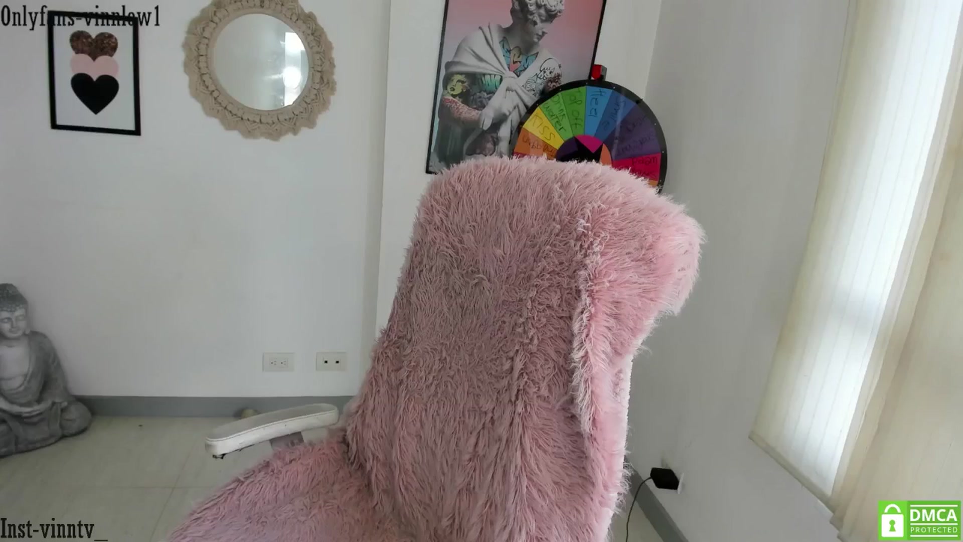 Gallery image thumbnail from Vinnlow's myfreecams stream on, 08/20/2025, 20:53 image 8 of 20
