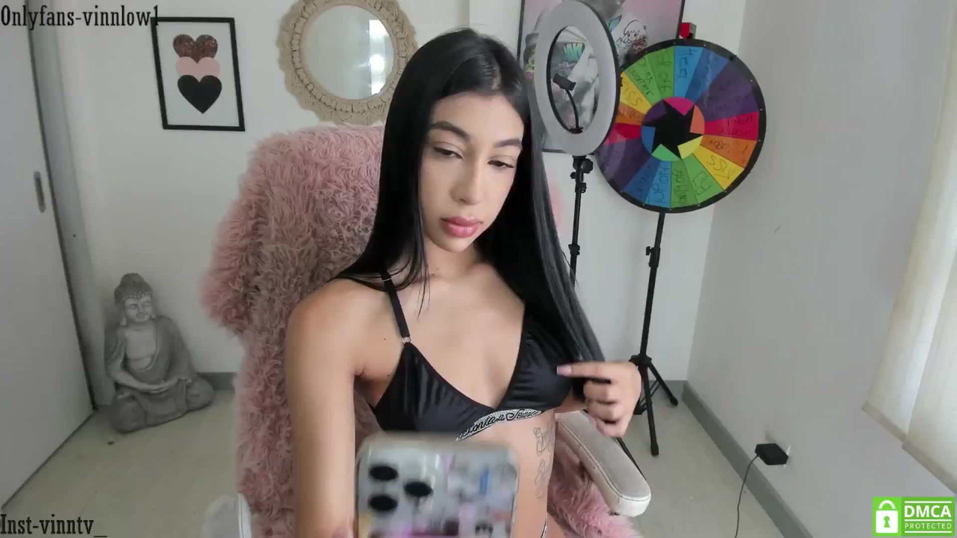 Gallery image thumbnail from Vinnlow's myfreecams stream on, 08/25/2025, 19:34 image 4 of 20