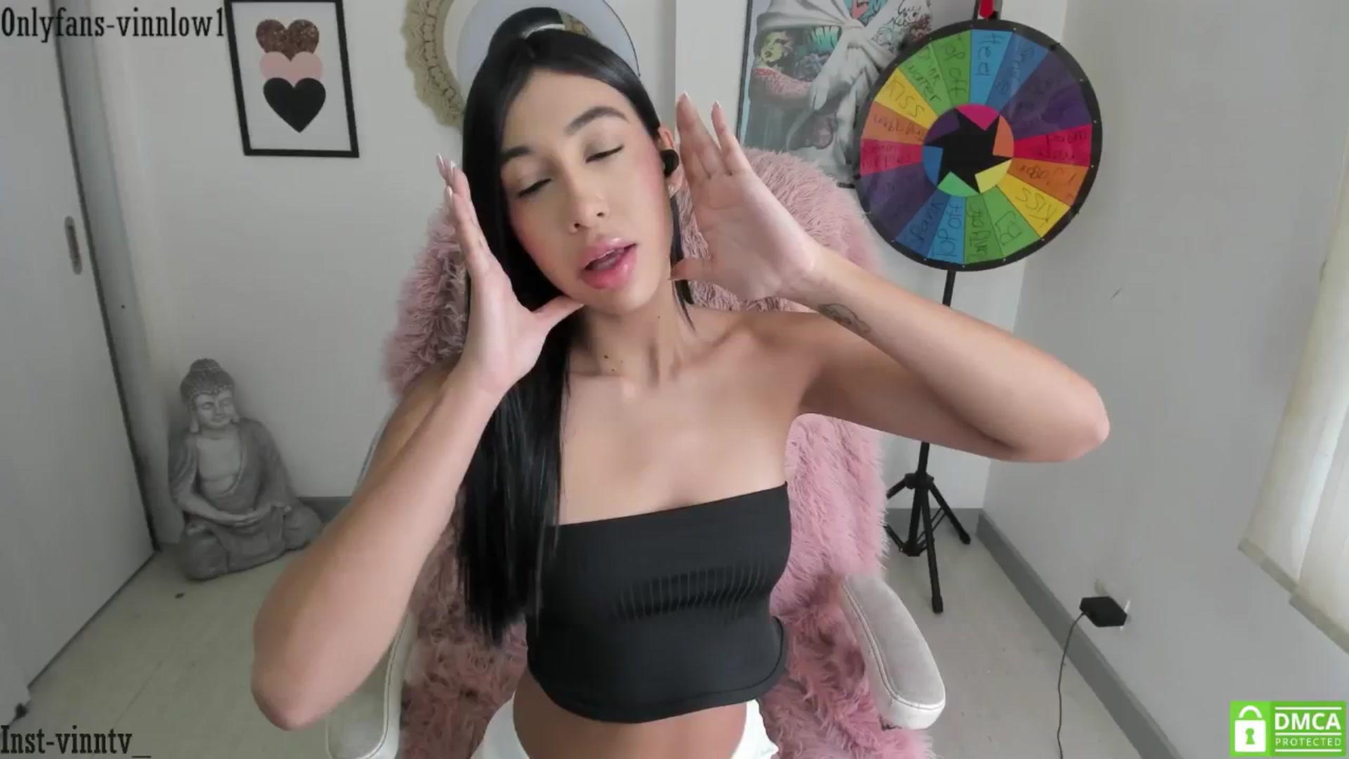 Gallery image thumbnail from Vinnlow's myfreecams stream on, 08/25/2025, 19:34 image 14 of 20