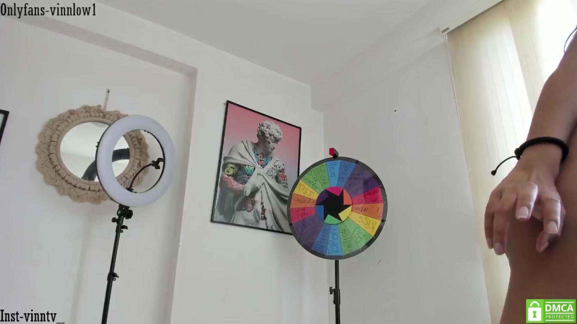 Gallery image thumbnail from Vinnlow's myfreecams stream on, 09/06/2025, 16:38 image 1 of 20