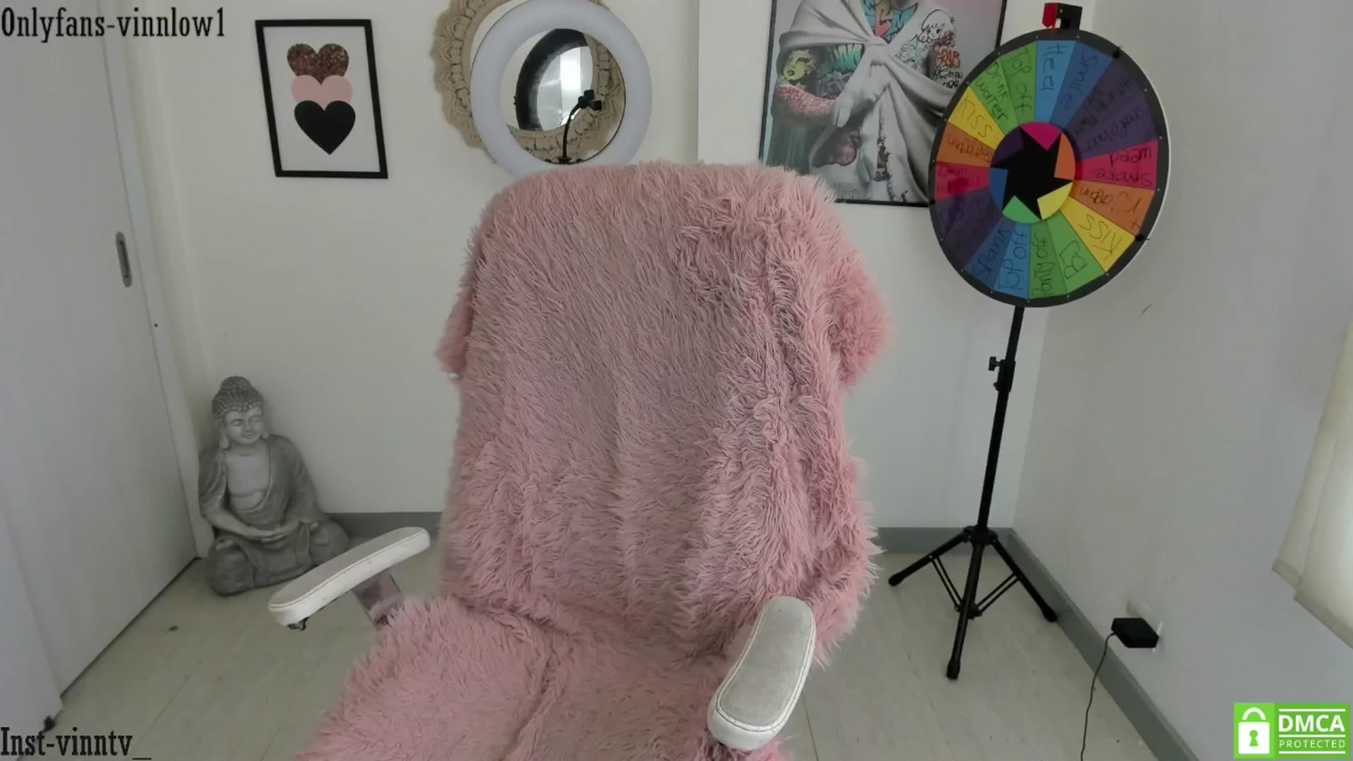 Gallery image thumbnail from Vinnlow's myfreecams stream on, 09/09/2025, 16:36 image 11 of 20