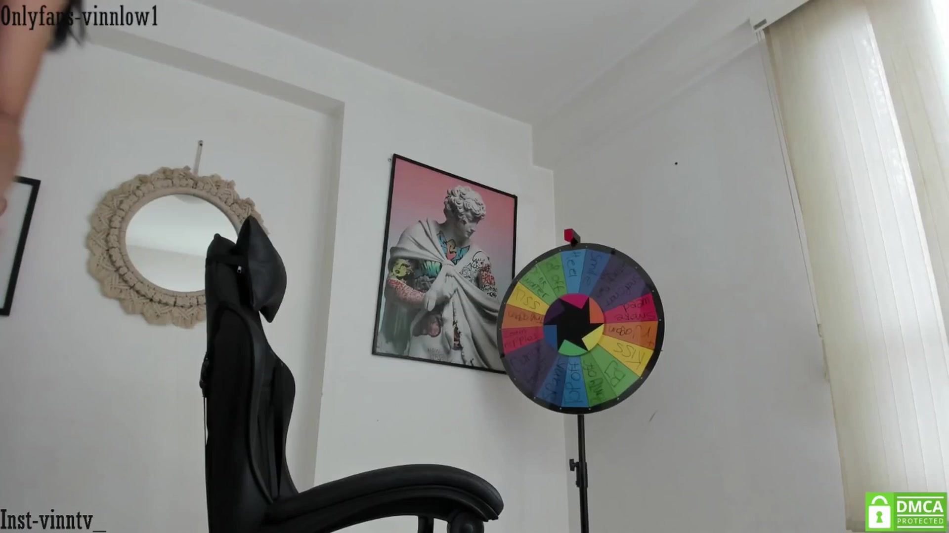 Gallery image thumbnail from Vinnlow's myfreecams stream on, 09/14/2025, 19:19 image 2 of 20