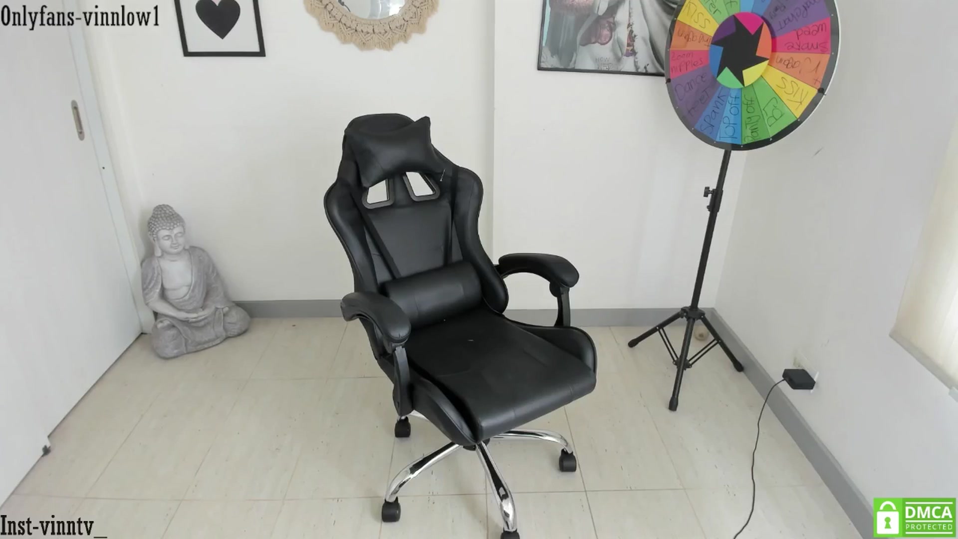 Gallery image thumbnail from Vinnlow's myfreecams stream on, 10/02/2025, 15:02 image 2 of 20