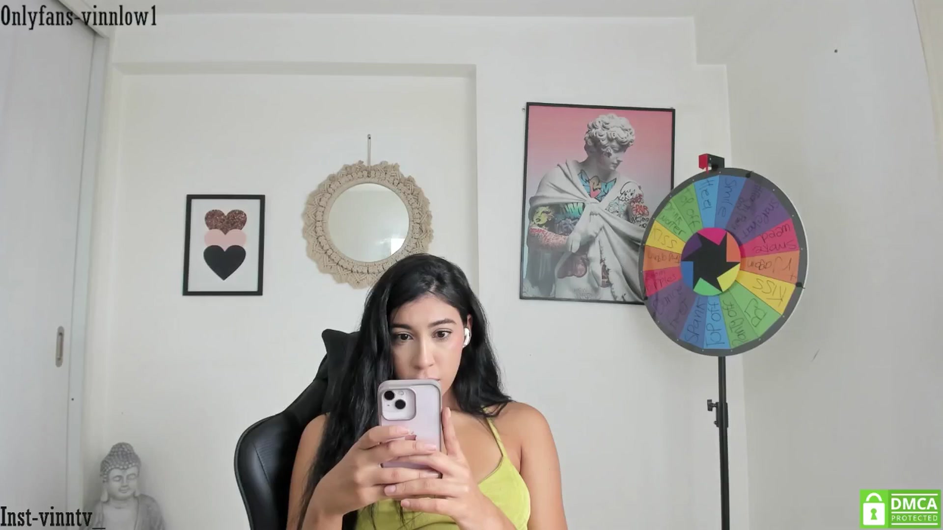 Gallery image thumbnail from Vinnlow's myfreecams stream on, 10/07/2025, 19:08 image 8 of 20