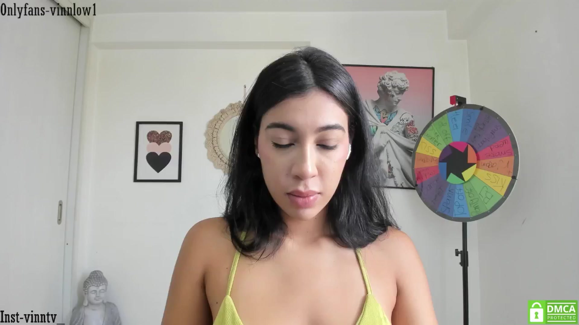 Gallery image thumbnail from Vinnlow's myfreecams stream on, 10/07/2025, 19:24 image 20 of 20