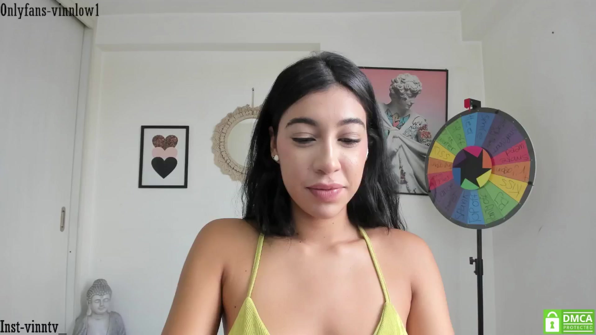 Gallery image thumbnail from Vinnlow's myfreecams stream on, 10/07/2025, 19:24 image 15 of 20