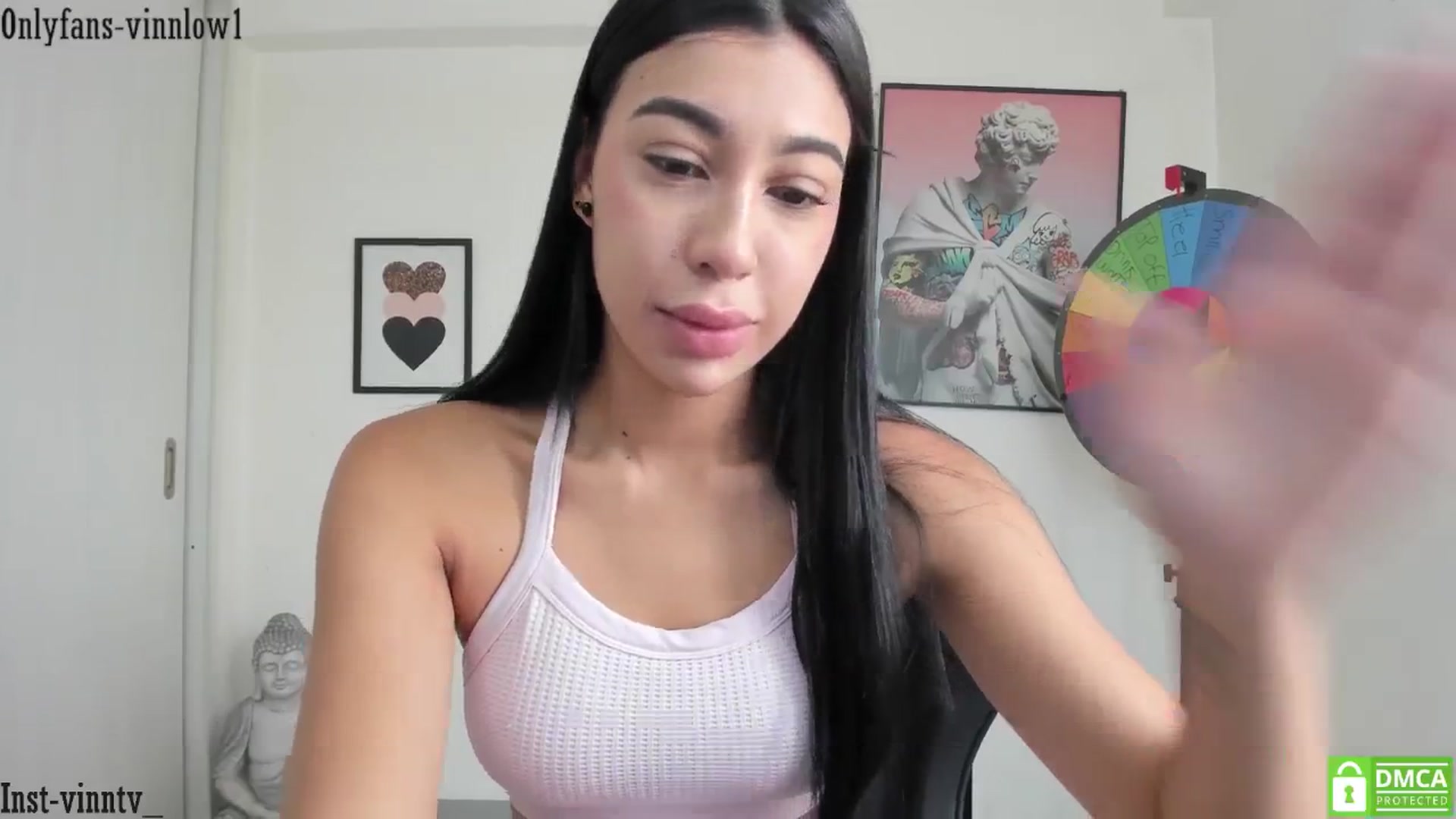 Gallery image thumbnail from Vinnlow's myfreecams stream on, 10/16/2025, 14:16 image 3 of 20