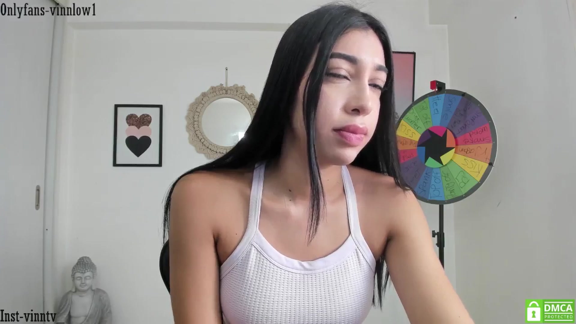 Gallery image thumbnail from Vinnlow's myfreecams stream on, 10/16/2025, 15:46 image 3 of 20