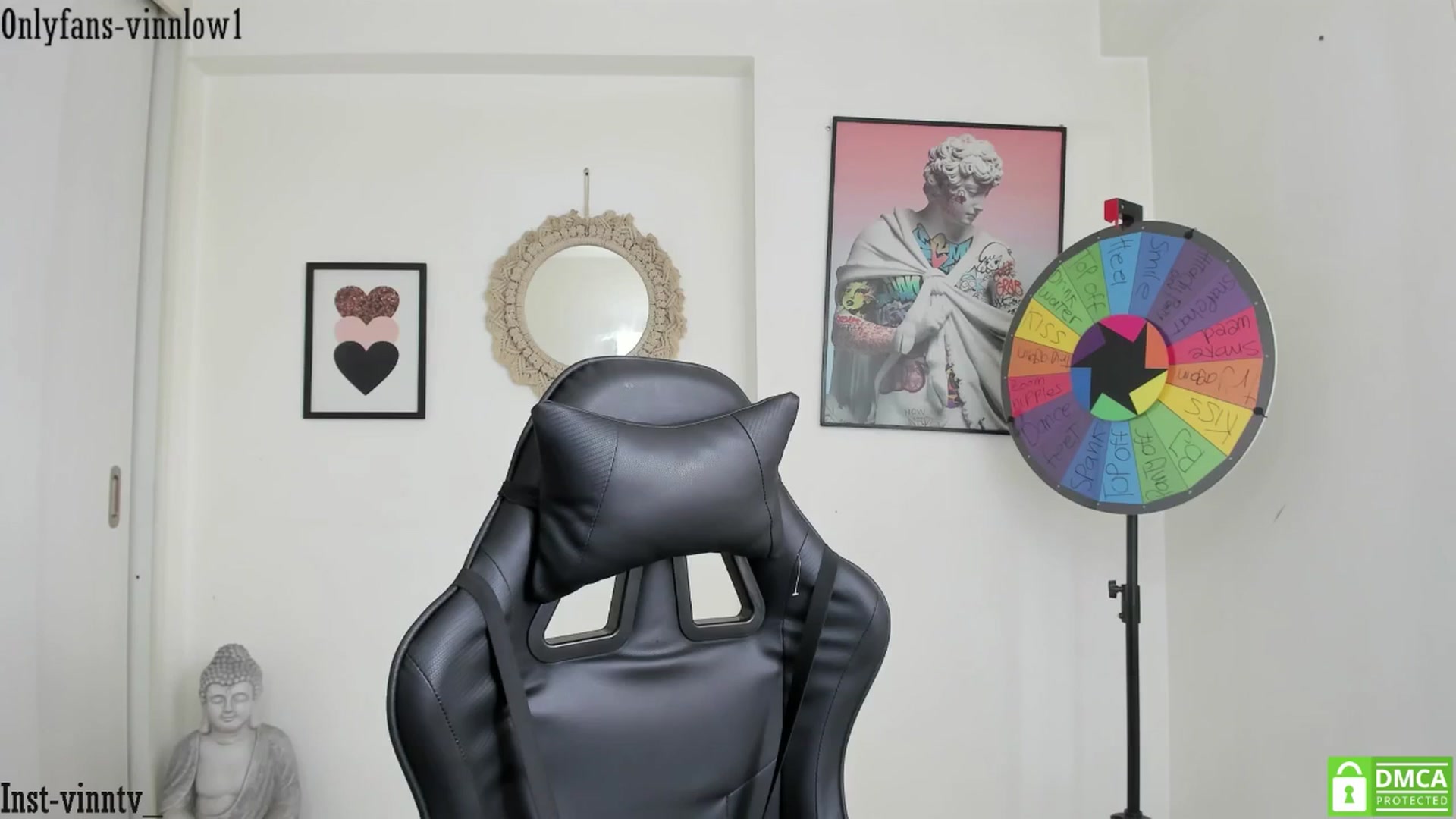 Gallery image thumbnail from Vinnlow's myfreecams stream on, 10/16/2025, 15:46 image 8 of 20