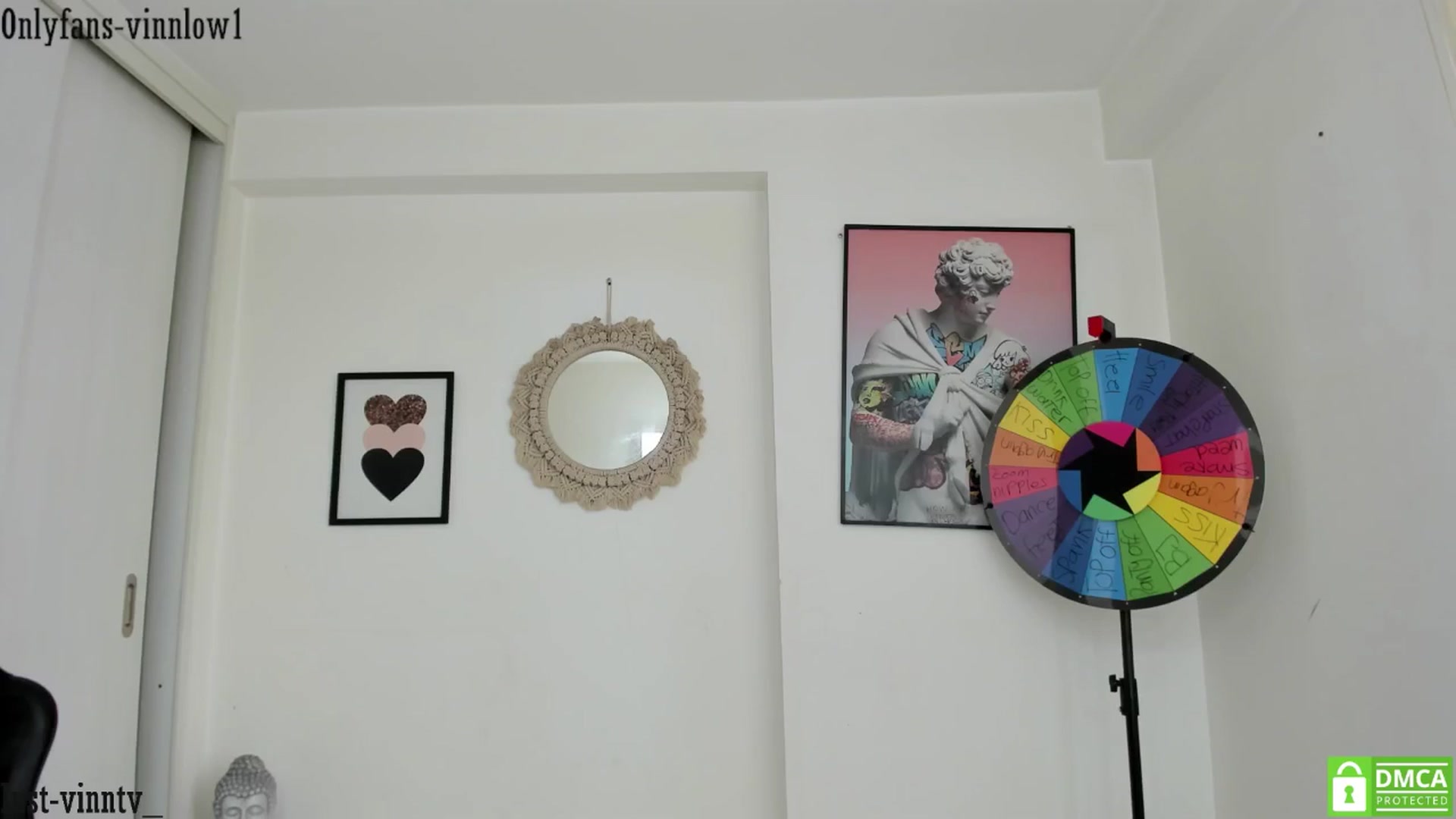 Gallery image thumbnail from Vinnlow's myfreecams stream on, 10/29/2025, 16:04 image 15 of 20