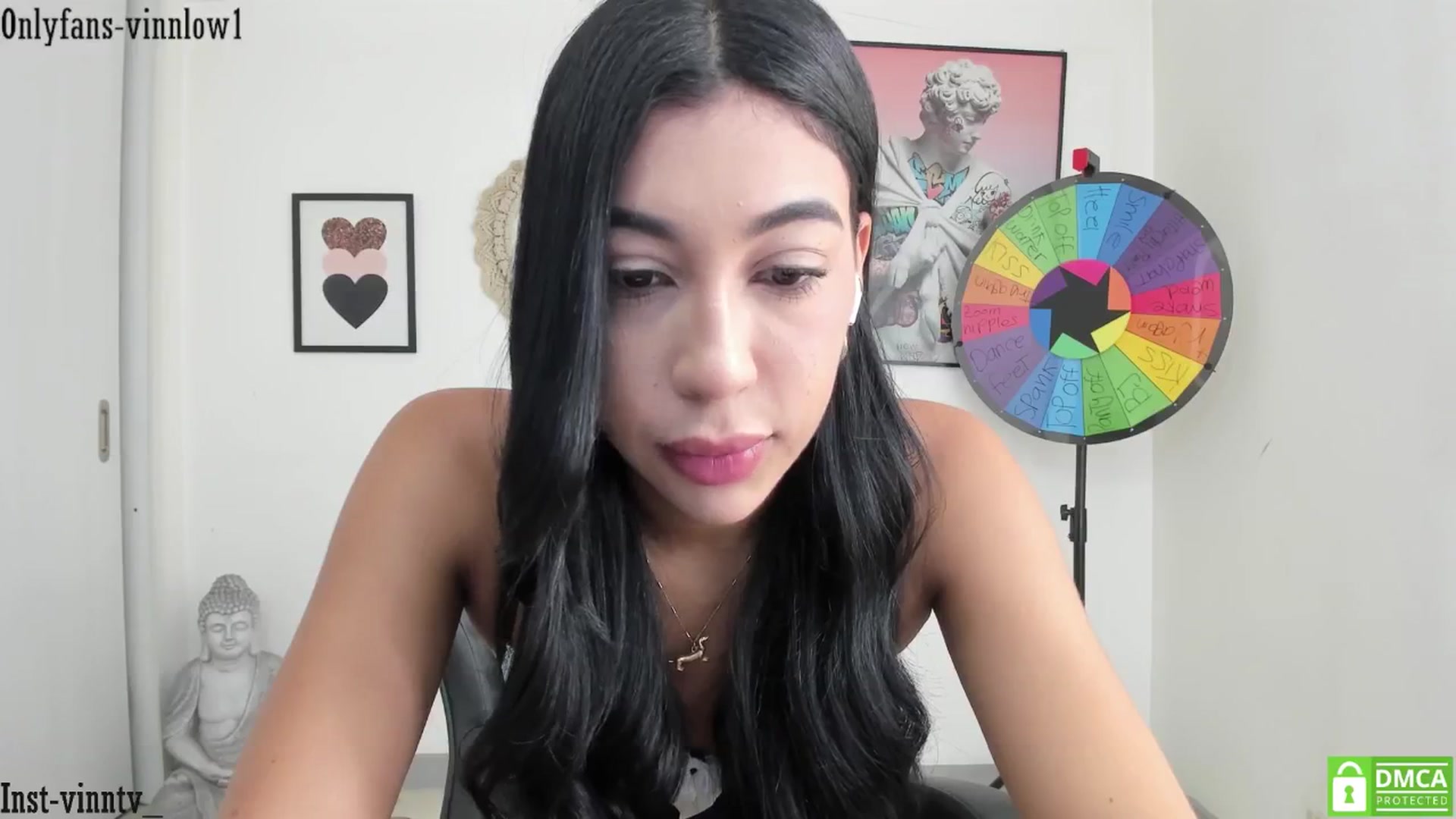 Gallery image thumbnail from Vinnlow's myfreecams stream on, 10/30/2025, 14:07 image 20 of 20