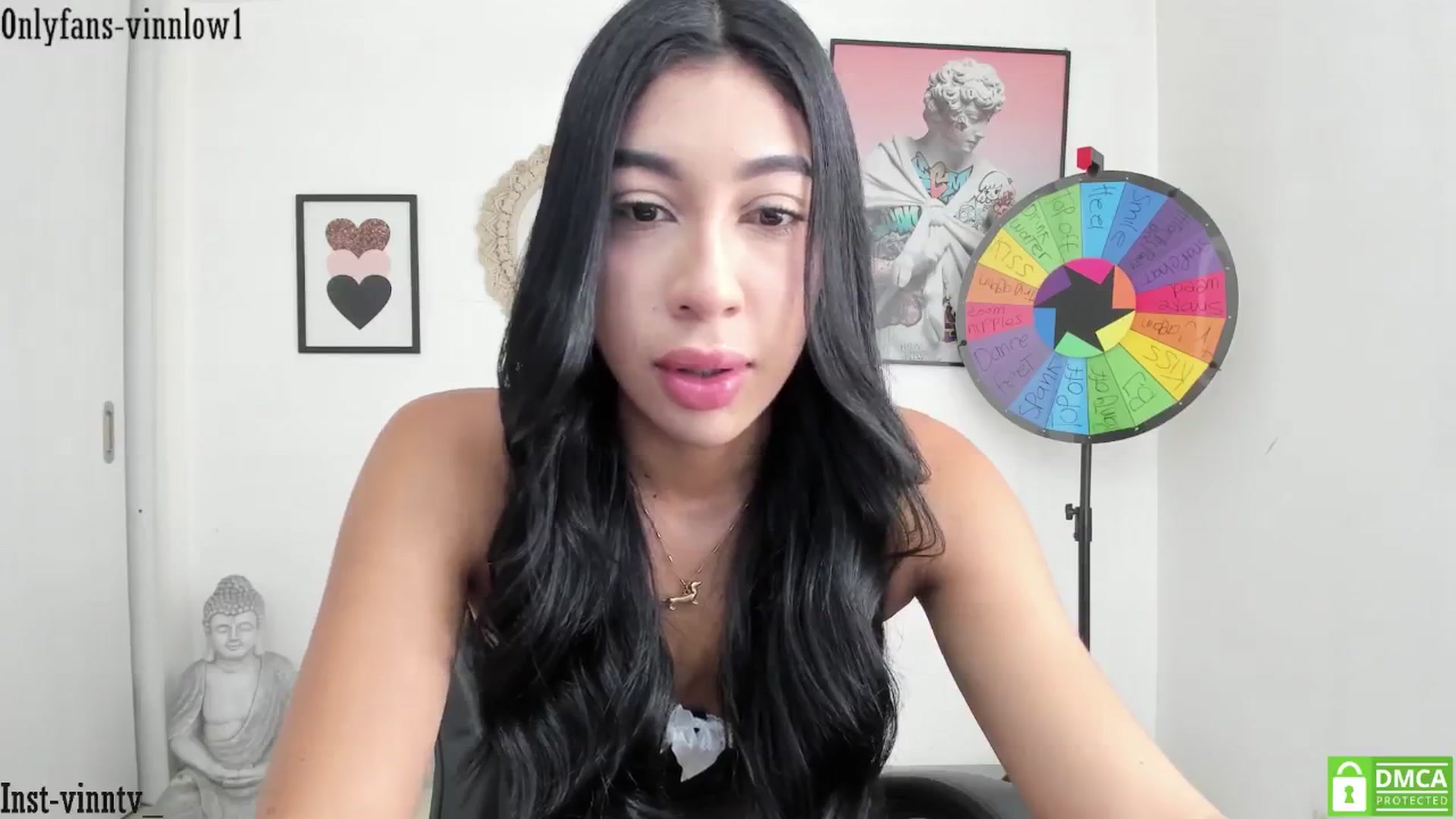 Gallery image thumbnail from Vinnlow's myfreecams stream on, 10/30/2025, 14:07 image 17 of 20