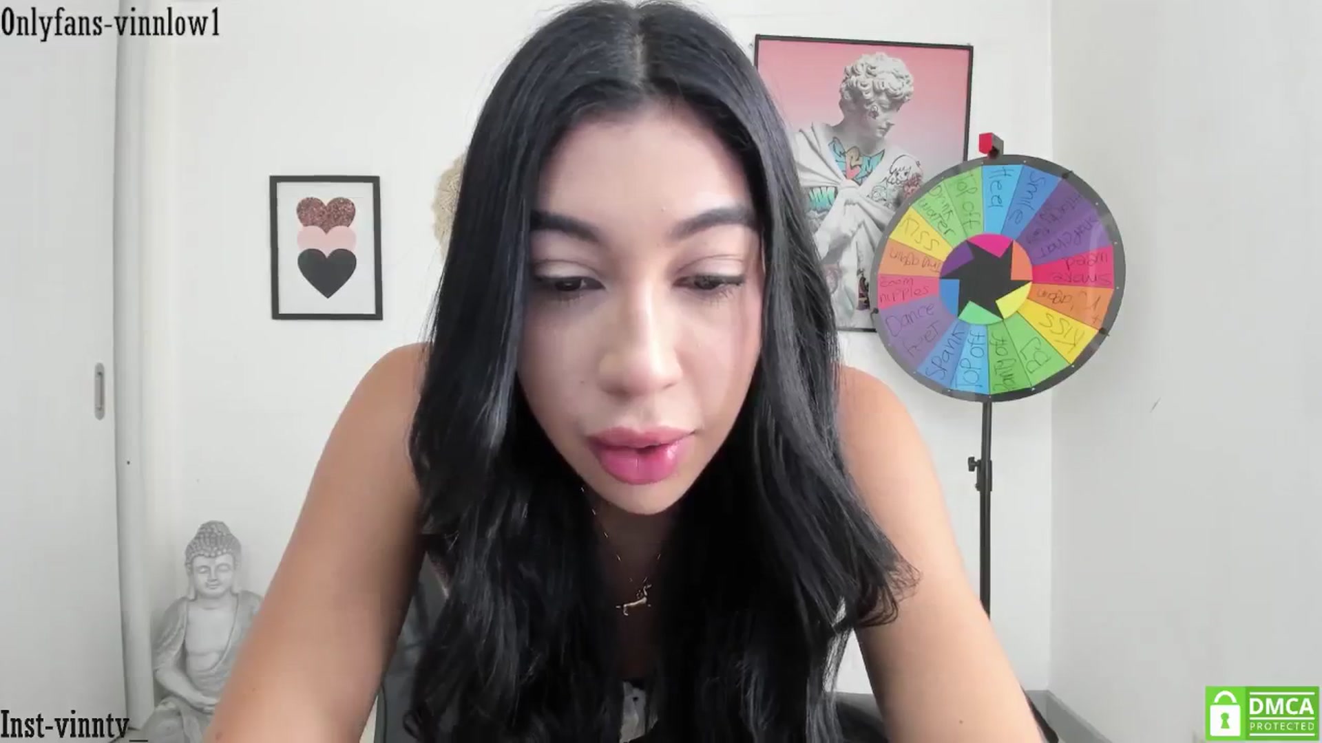 Gallery image thumbnail from Vinnlow's myfreecams stream on, 10/30/2025, 14:07 image 18 of 20