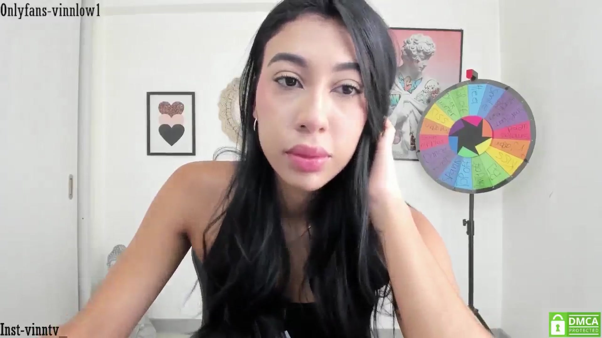 Gallery image thumbnail from Vinnlow's myfreecams stream on, 10/30/2025, 15:34 image 4 of 20