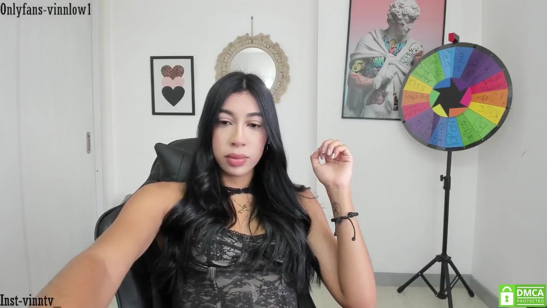 Gallery image thumbnail from Vinnlow's myfreecams stream on, 11/03/2025, 21:55 image 10 of 20