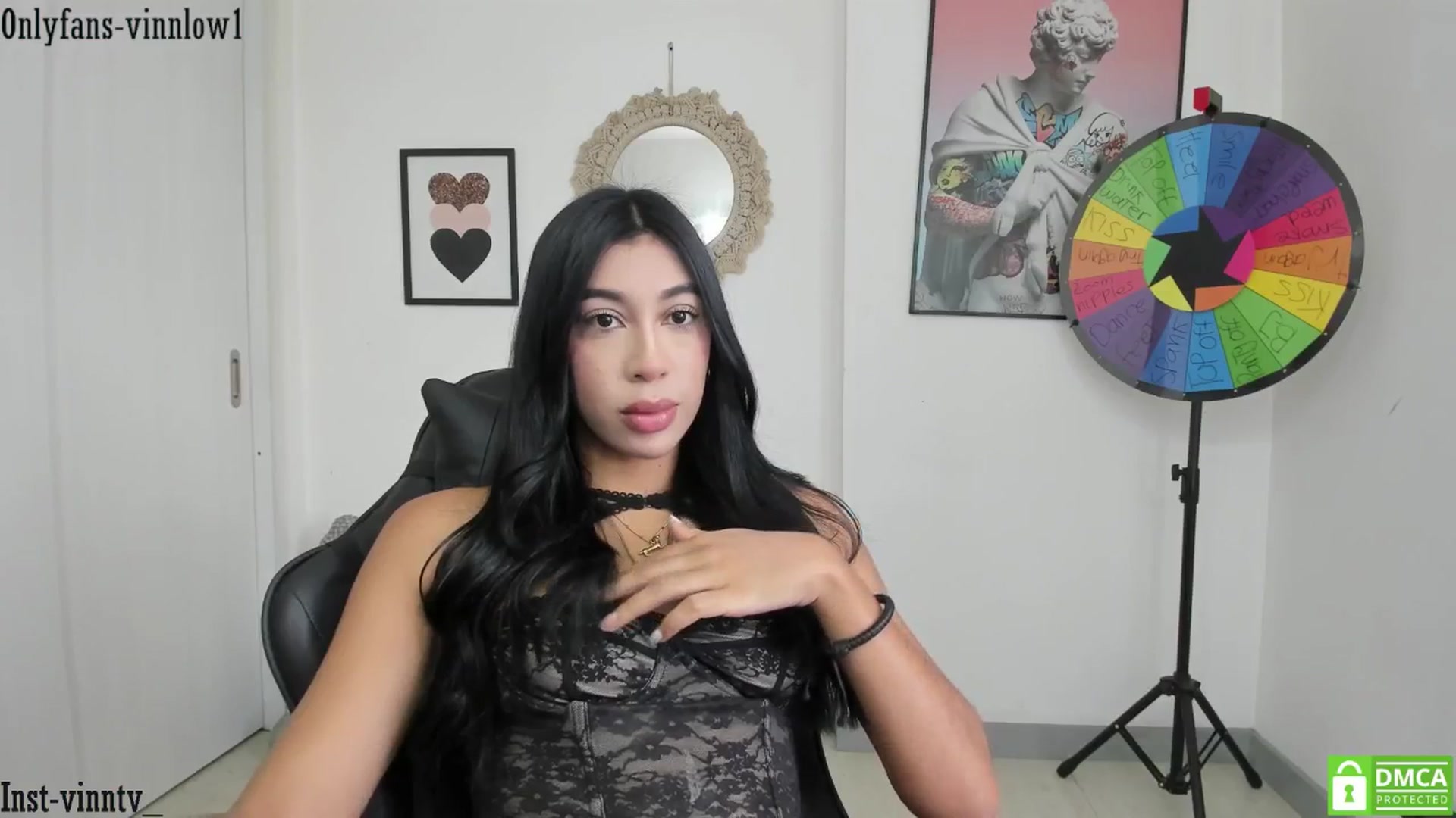 Gallery image thumbnail from Vinnlow's myfreecams stream on, 11/03/2025, 21:55 image 9 of 20