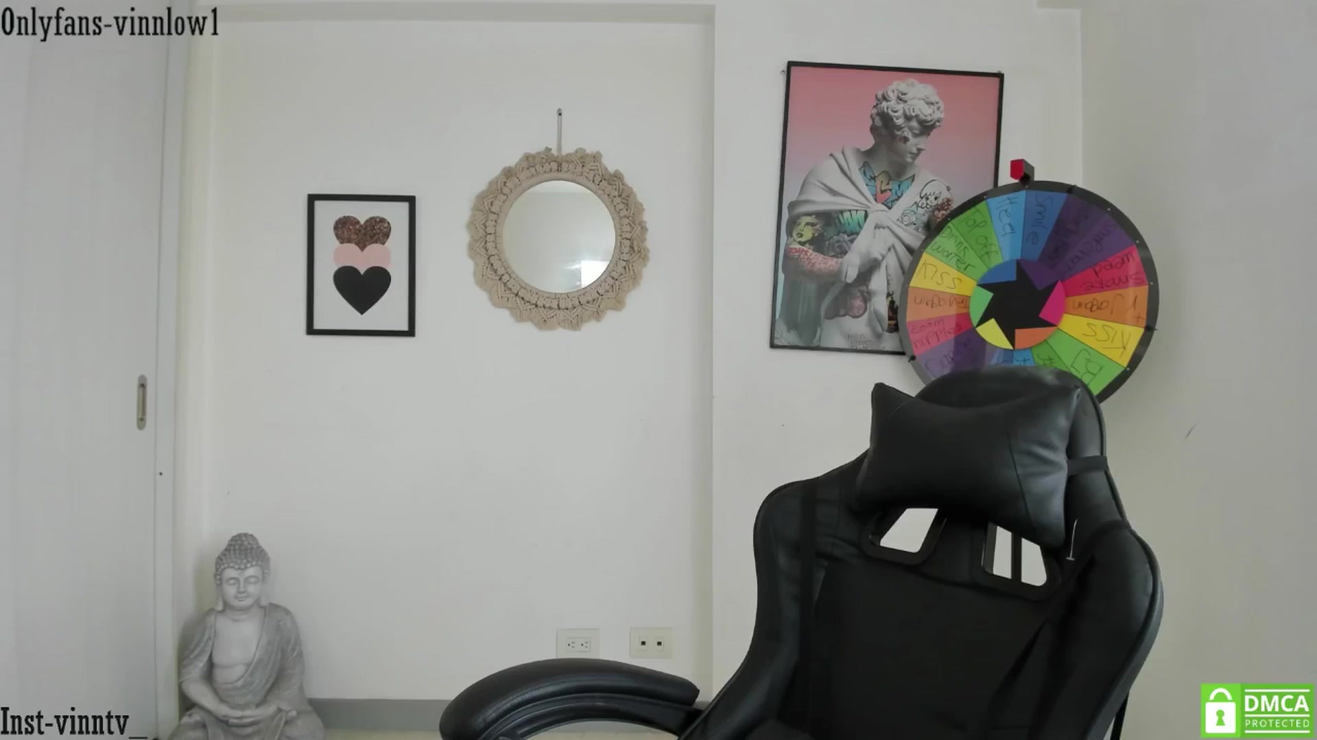 Gallery image thumbnail from Vinnlow's myfreecams stream on, 11/04/2025, 15:28 image 9 of 20