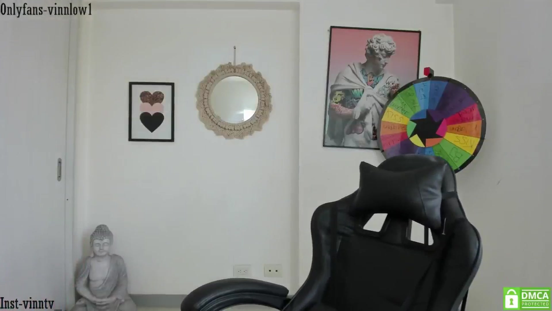Gallery image thumbnail from Vinnlow's myfreecams stream on, 11/04/2025, 15:28 image 5 of 20